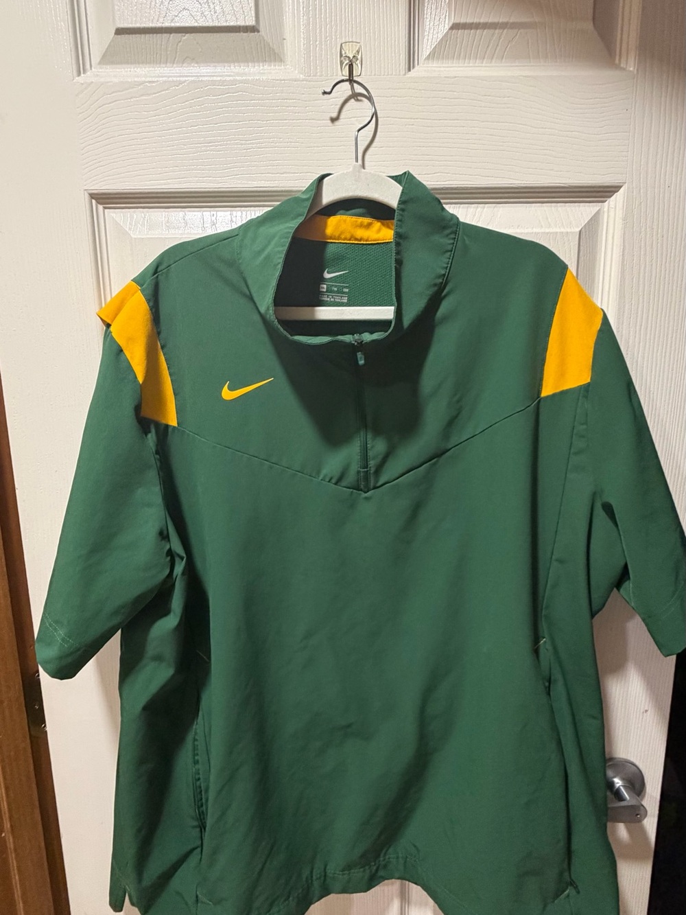 Nike Green and Yellow Short-Sleeve Windbreaker Pullover